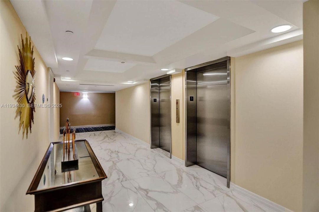 En Venta: $895,000 (2 camas, 2 baños, 1238 Pies cuadrados)