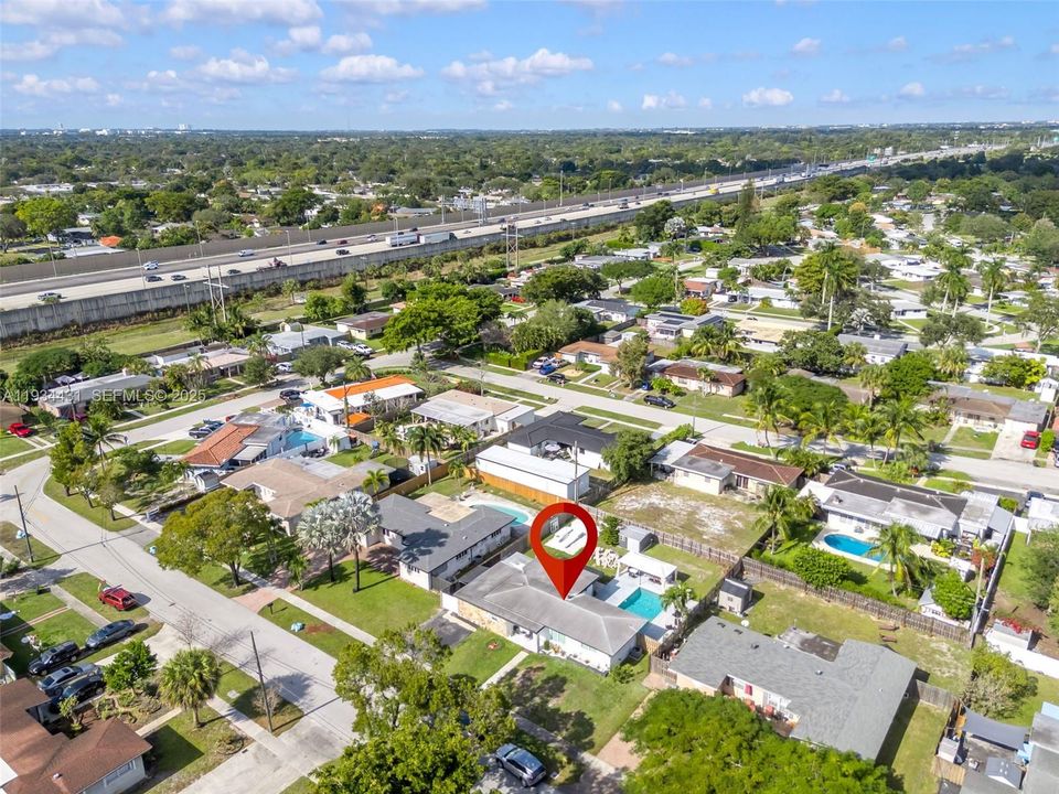 For Sale: $674,900 (3 beds, 2 baths, 1352 Square Feet)