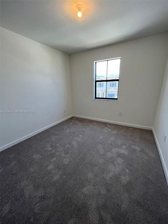 For Rent: $2,850 (3 beds, 2 baths, 1695 Square Feet)