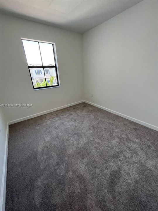 For Rent: $2,850 (3 beds, 2 baths, 1695 Square Feet)