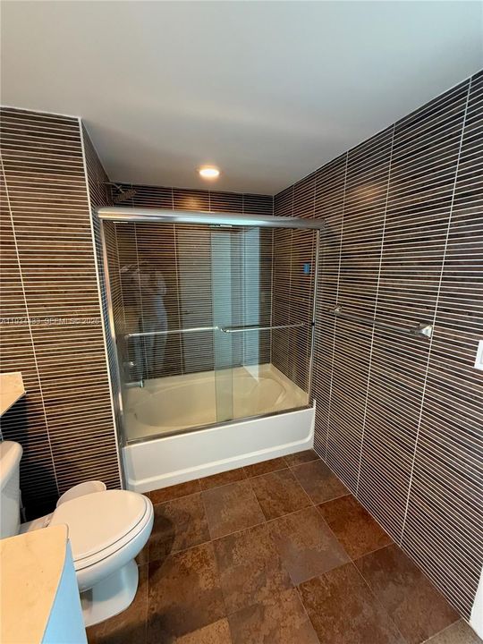 На продажу: $625,000 (2 спален, 2 ванн, 1227 Квадратных фут)