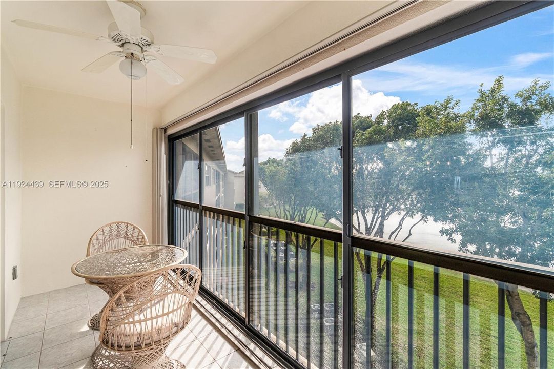 For Sale: $199,000 (2 beds, 2 baths, 1207 Square Feet)