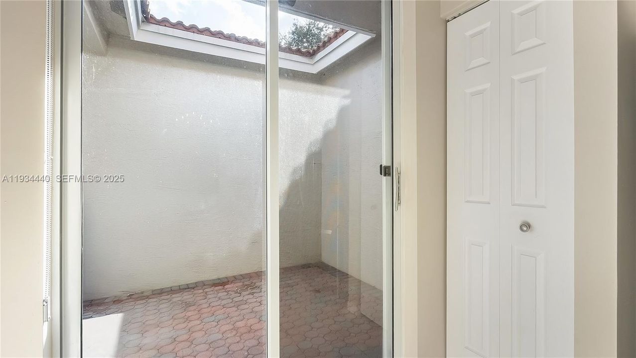 For Sale: $430,000 (2 beds, 2 baths, 1320 Square Feet)