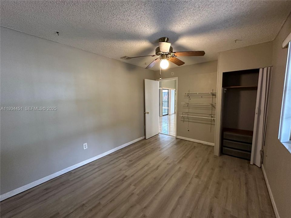 For Rent: $2,100 (2 beds, 2 baths, 970 Square Feet)