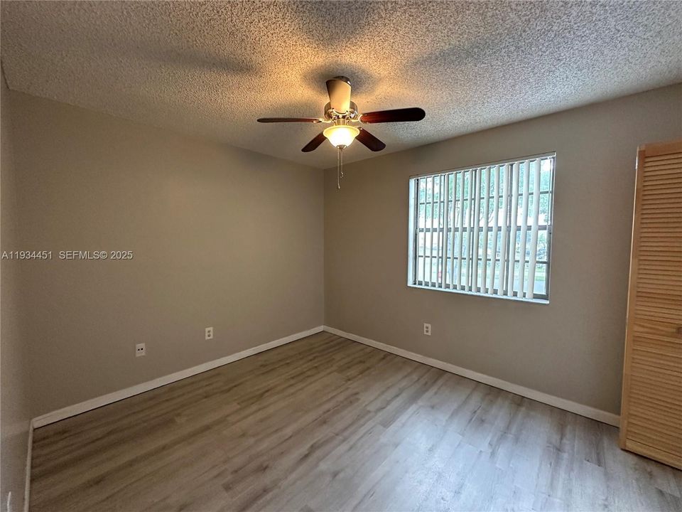 For Rent: $2,100 (2 beds, 2 baths, 970 Square Feet)