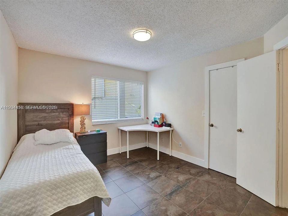 En Renta: $2,350 (2 camas, 2 baños, 1065 Pies cuadrados)