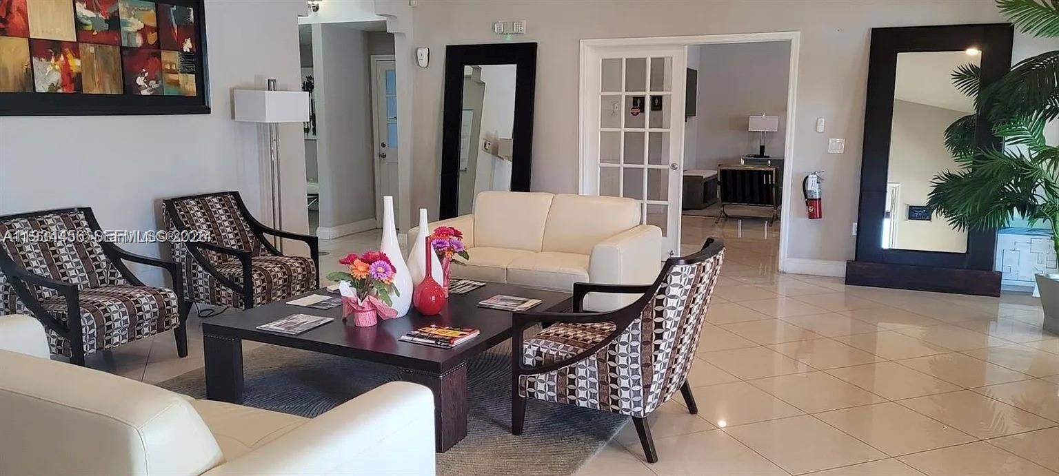 En Renta: $2,350 (2 camas, 2 baños, 1065 Pies cuadrados)