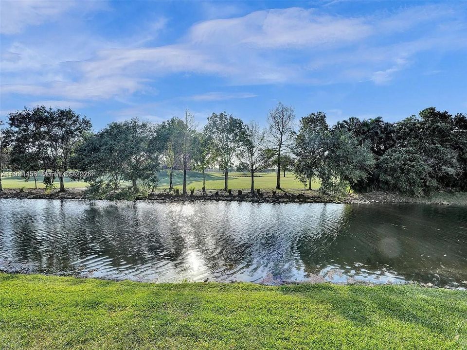 En Renta: $2,350 (2 camas, 2 baños, 1065 Pies cuadrados)