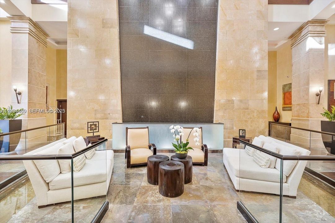 В аренду: $6,900 (2 спален, 2 ванн, 1798 Квадратных фут)