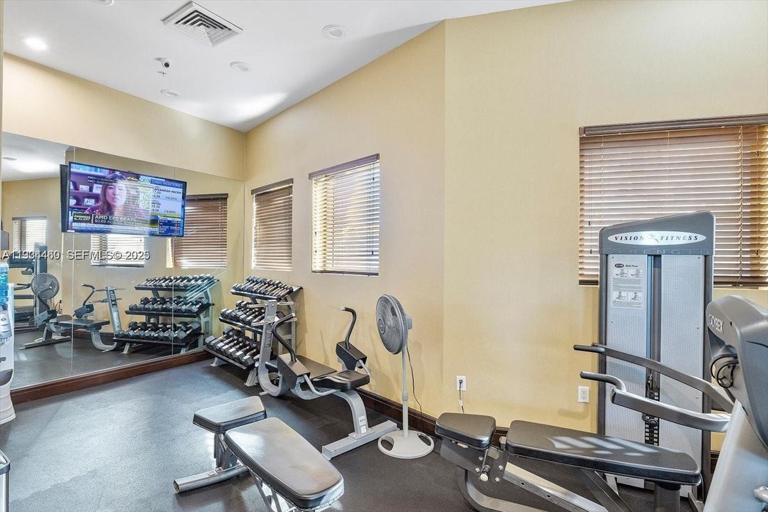 В аренду: $6,900 (2 спален, 2 ванн, 1798 Квадратных фут)