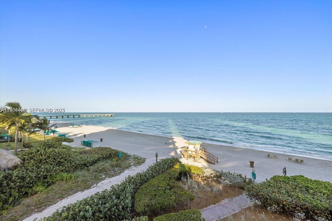 В аренду: $6,900 (2 спален, 2 ванн, 1798 Квадратных фут)