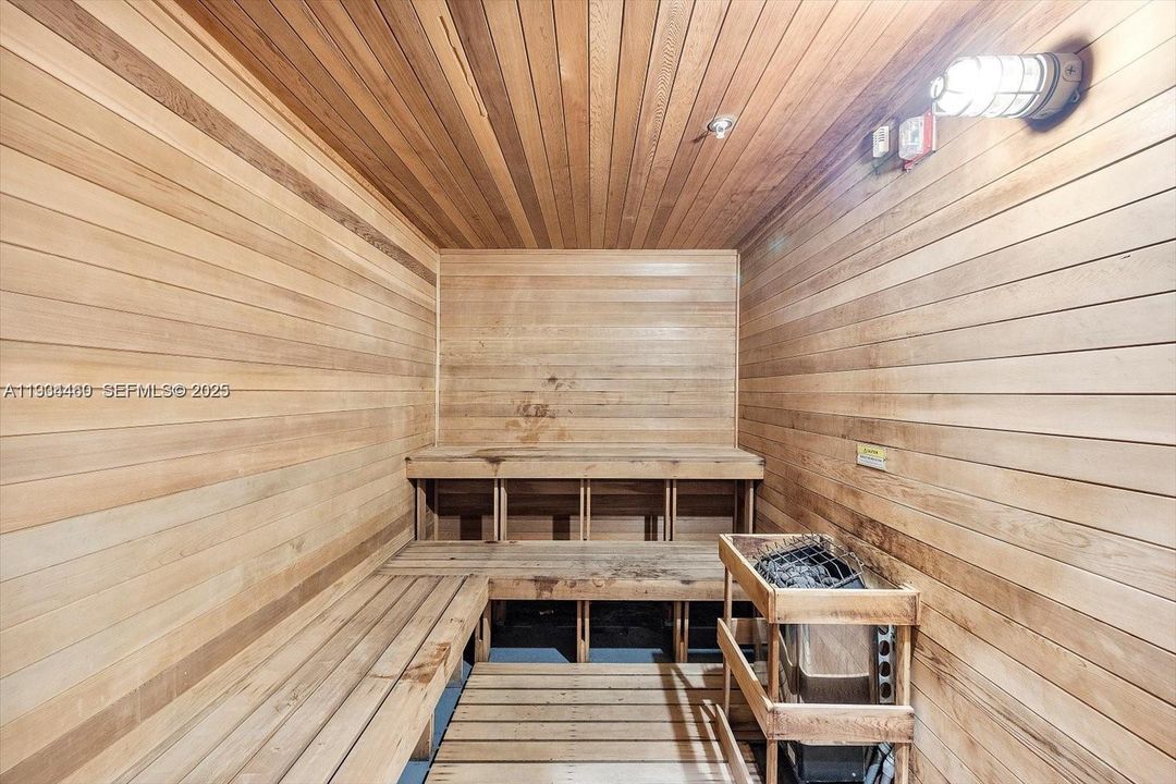 В аренду: $6,900 (2 спален, 2 ванн, 1798 Квадратных фут)