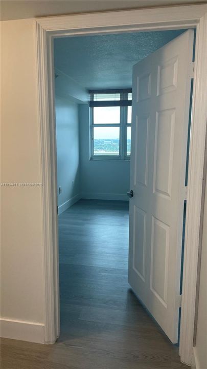 For Rent: $2,650 (1 beds, 1 baths, 816 Square Feet)
