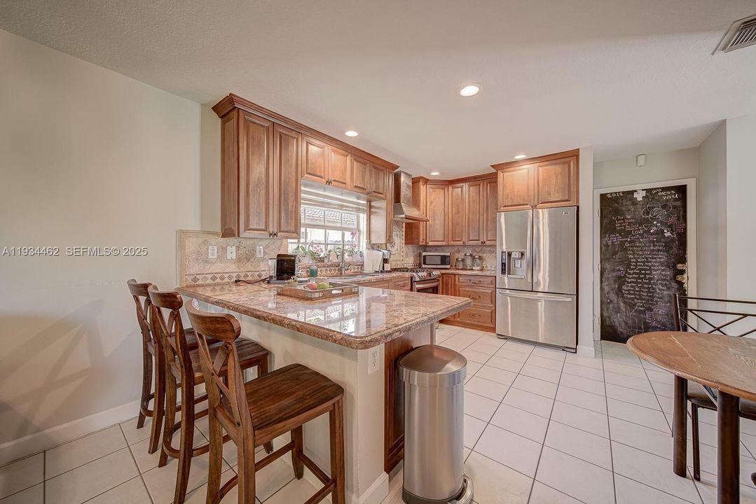 В аренду: $3,500 (4 спален, 2 ванн, 1786 Квадратных фут)