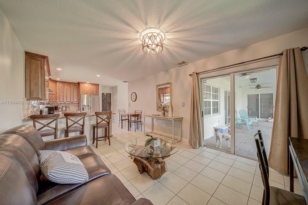 В аренду: $3,500 (4 спален, 2 ванн, 1786 Квадратных фут)