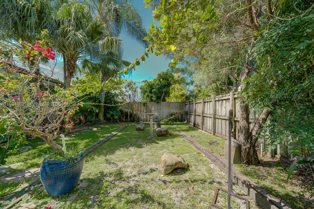 В аренду: $3,500 (4 спален, 2 ванн, 1786 Квадратных фут)