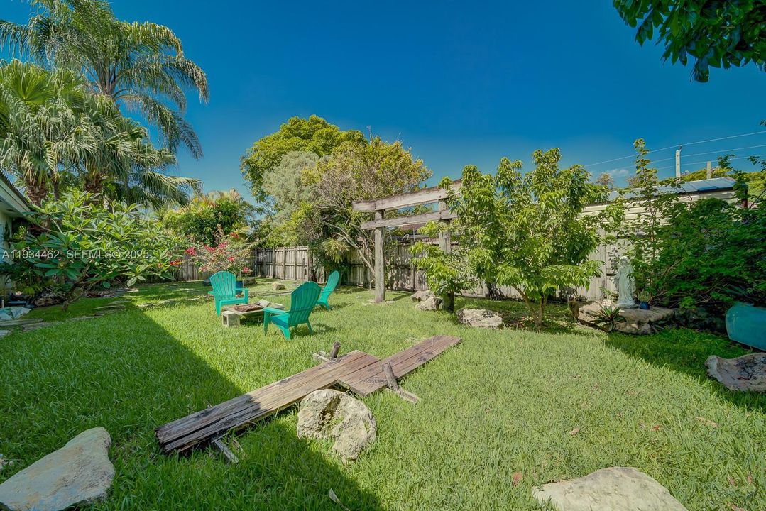 В аренду: $3,500 (4 спален, 2 ванн, 1786 Квадратных фут)