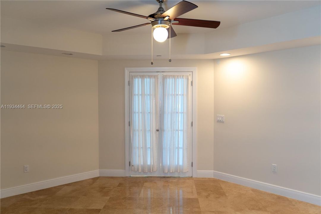 For Sale: $1,895,000 (3 beds, 3 baths, 3082 Square Feet)