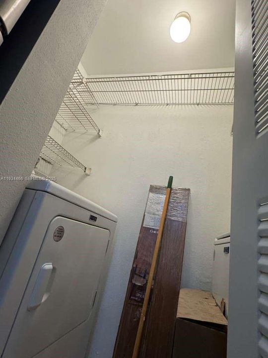 出租: $2,450 (3 贝兹, 2 浴室, 1305 平方英尺)