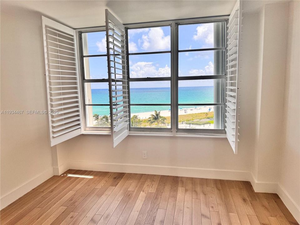 出租: $4,300 (2 贝兹, 2 浴室, 1030 平方英尺)