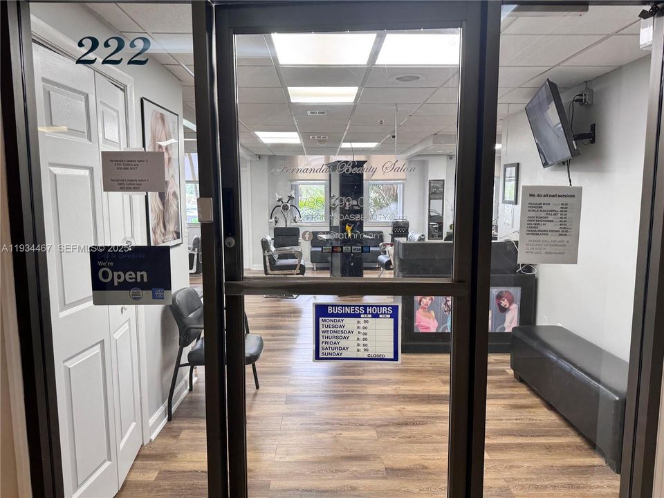 出租: $4,300 (2 贝兹, 2 浴室, 1030 平方英尺)