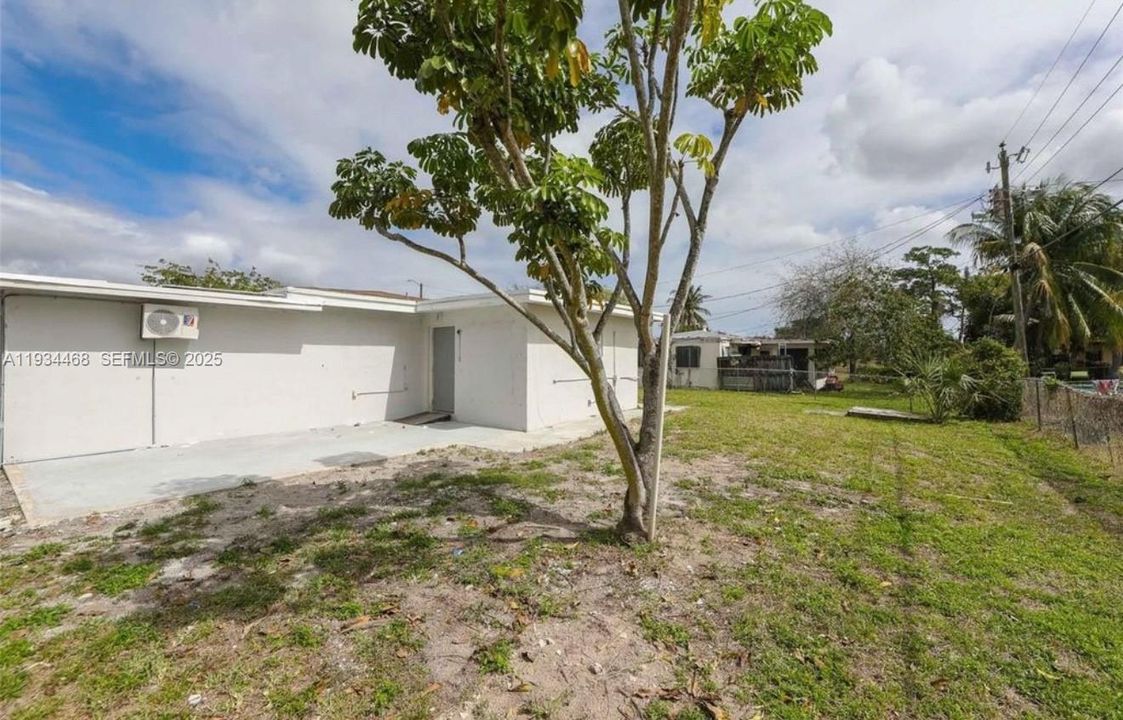 待售: $475,000 (3 贝兹, 2 浴室, 1383 平方英尺)