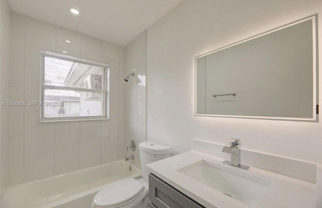 待售: $475,000 (3 贝兹, 2 浴室, 1383 平方英尺)