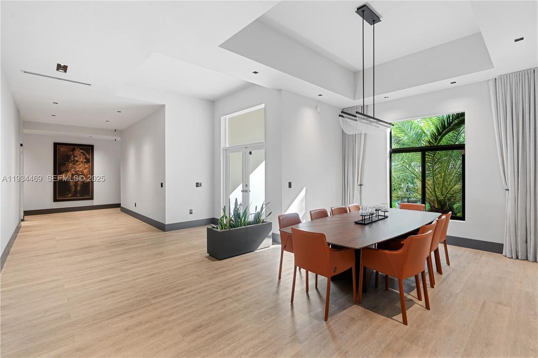 En Venta: $3,250,000 (4 camas, 5 baños, 3393 Pies cuadrados)