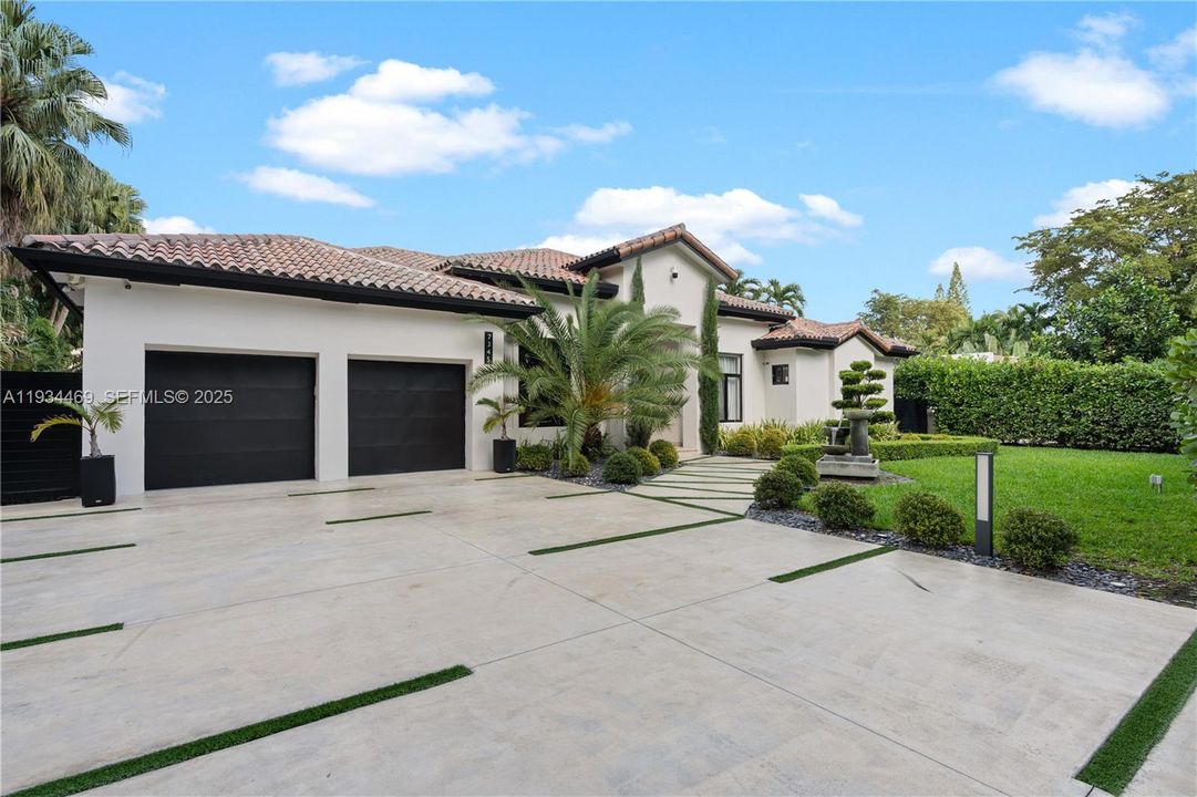 En Venta: $3,250,000 (4 camas, 5 baños, 3393 Pies cuadrados)