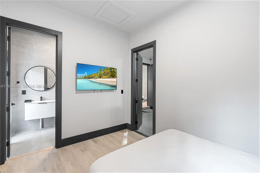 En Venta: $3,250,000 (4 camas, 5 baños, 3393 Pies cuadrados)