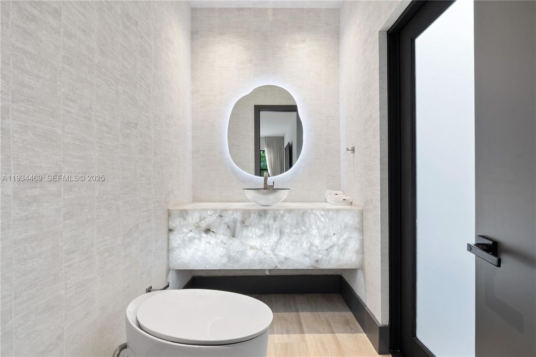 En Venta: $3,250,000 (4 camas, 5 baños, 3393 Pies cuadrados)