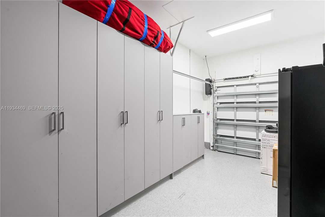 En Venta: $3,250,000 (4 camas, 5 baños, 3393 Pies cuadrados)