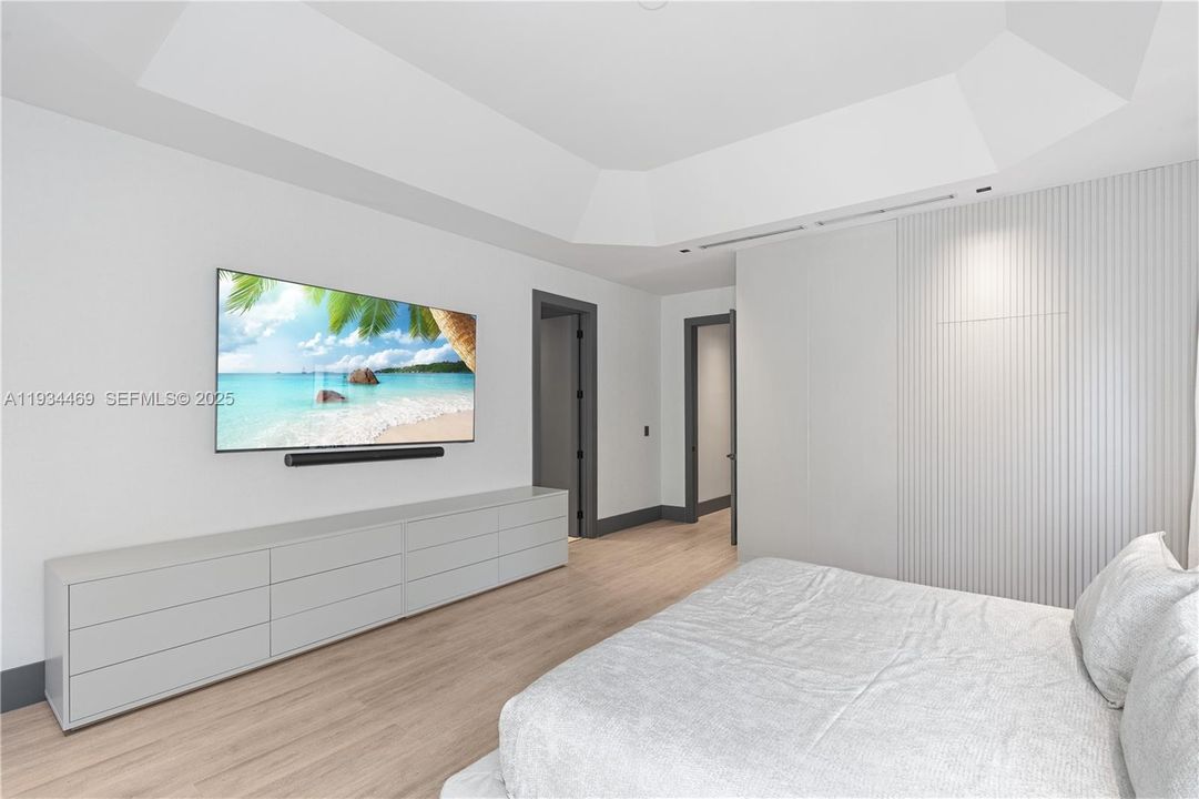 En Venta: $3,250,000 (4 camas, 5 baños, 3393 Pies cuadrados)