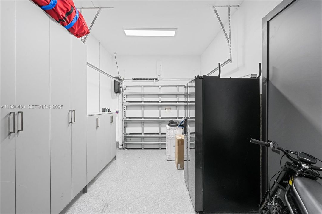 En Venta: $3,250,000 (4 camas, 5 baños, 3393 Pies cuadrados)