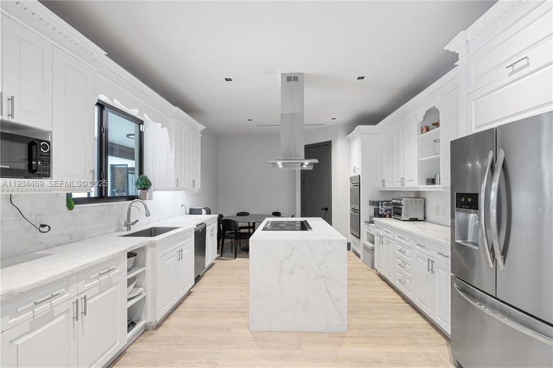 En Venta: $3,250,000 (4 camas, 5 baños, 3393 Pies cuadrados)