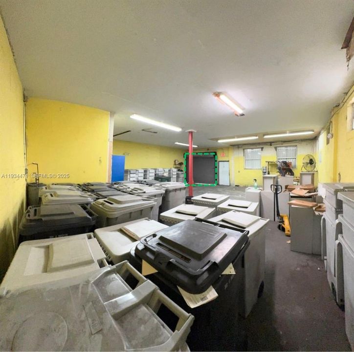 出租: $3,125 (0 贝兹, 0 浴室, 0 平方英尺)