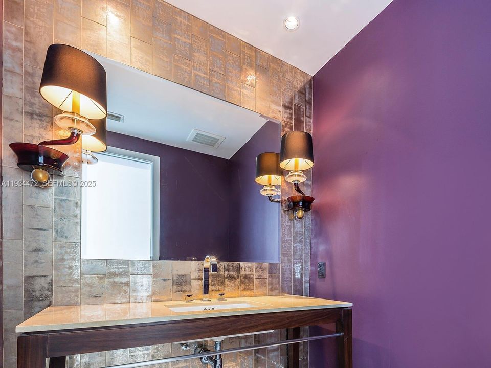 For Rent: $42,000 (3 beds, 3 baths, 2756 Square Feet)