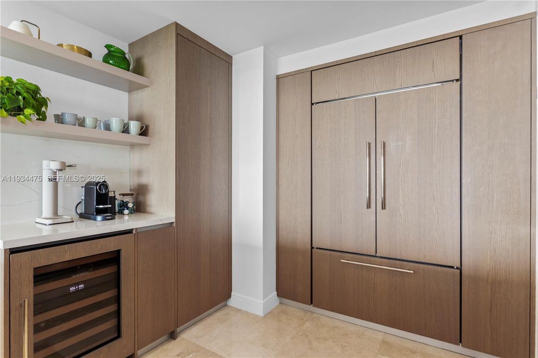 На продажу: $2,850,000 (3 спален, 3 ванн, 2130 Квадратных фут)