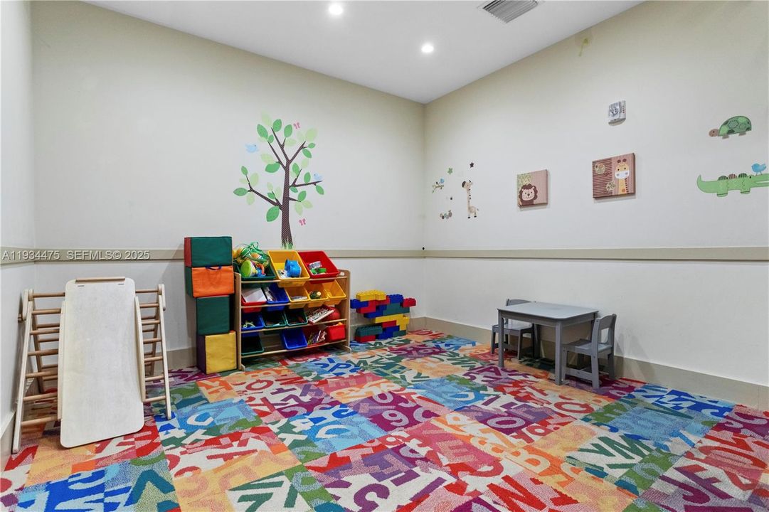 На продажу: $2,850,000 (3 спален, 3 ванн, 2130 Квадратных фут)