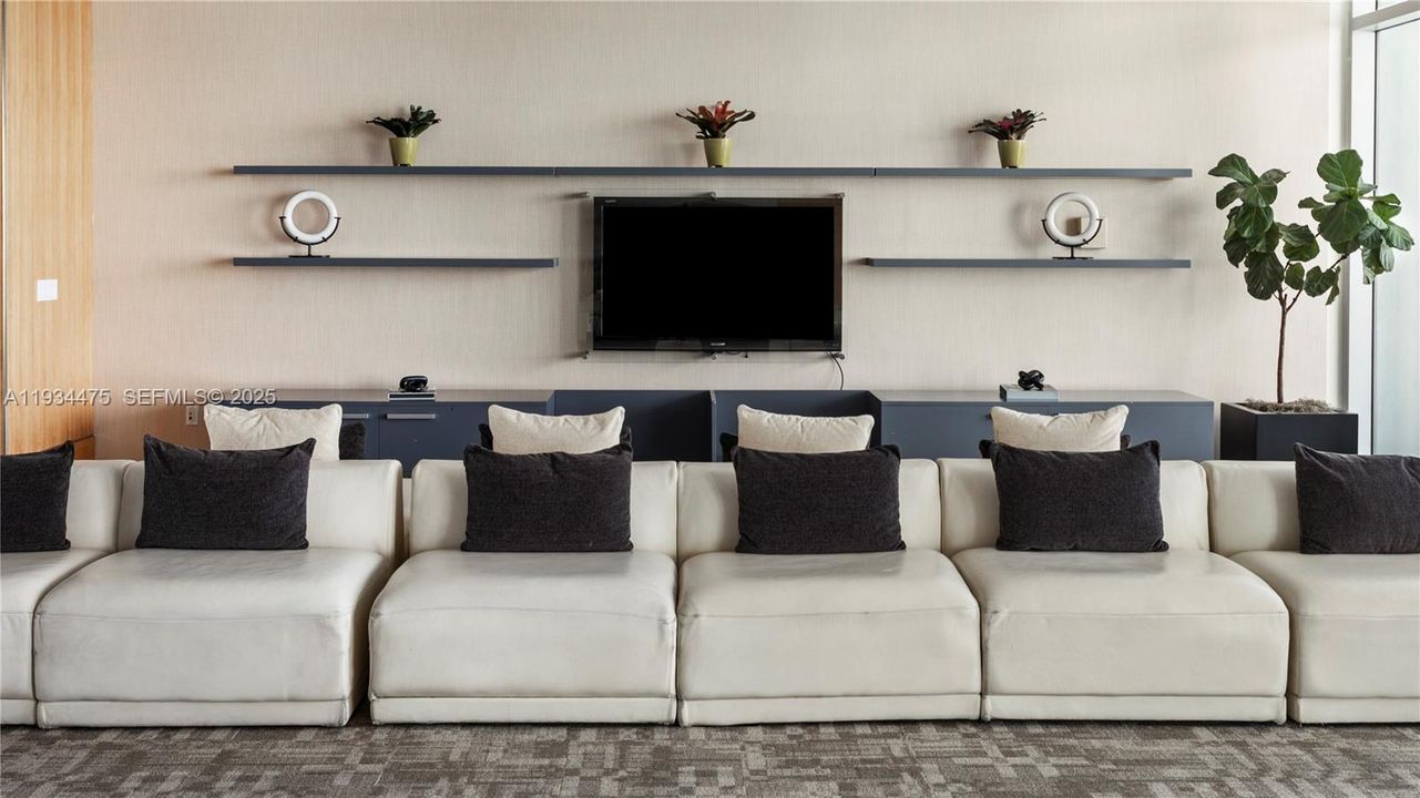 На продажу: $2,850,000 (3 спален, 3 ванн, 2130 Квадратных фут)