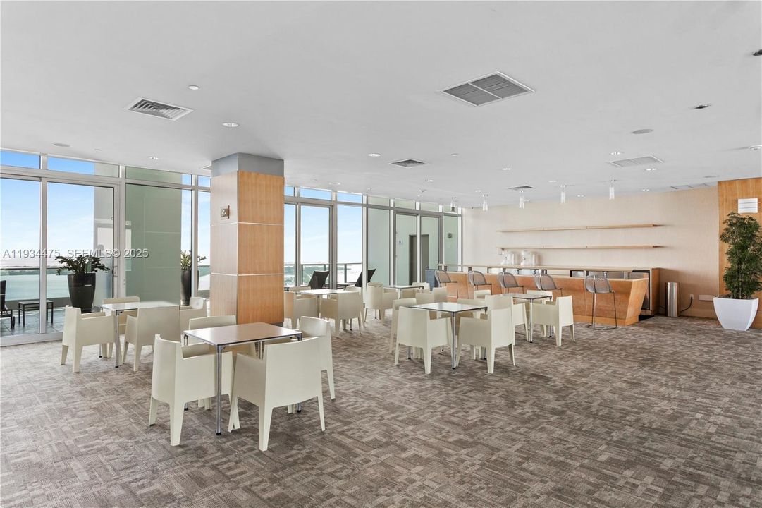 На продажу: $2,850,000 (3 спален, 3 ванн, 2130 Квадратных фут)