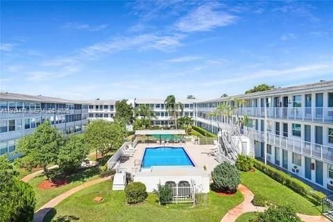 На продажу: $79,000 (1 спален, 1 ванн, 620 Квадратных фут)