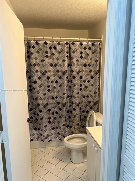 For Rent: $1,600 (2 beds, 2 baths, 815 Square Feet)