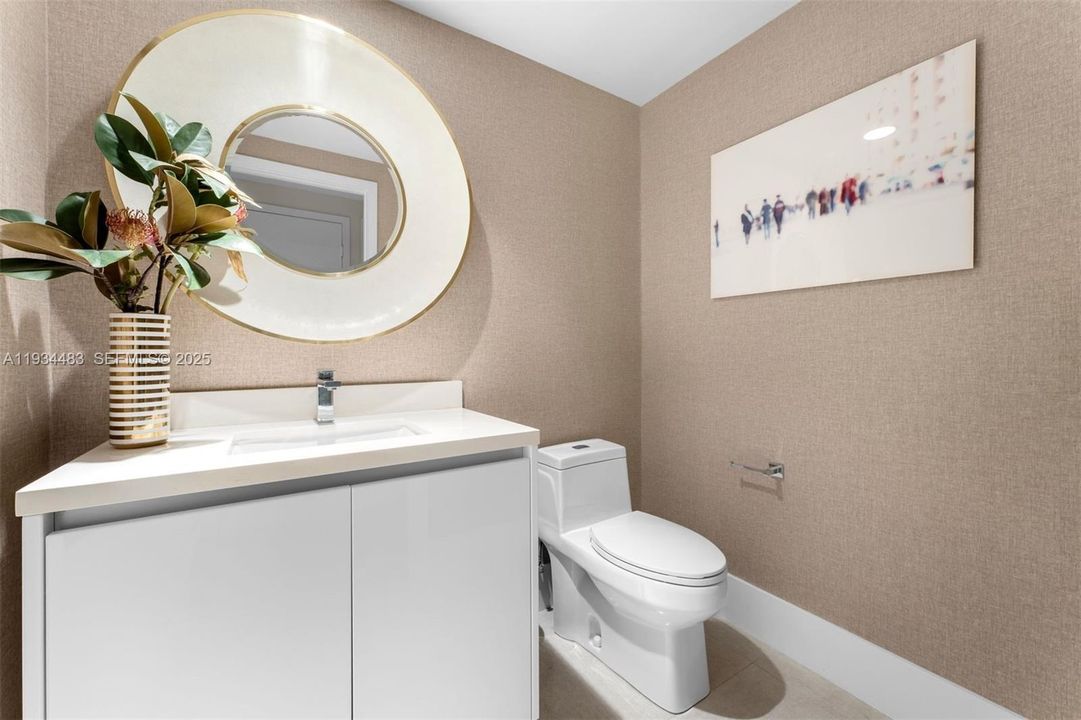 For Rent: $40,000 (5 beds, 5 baths, 3041 Square Feet)