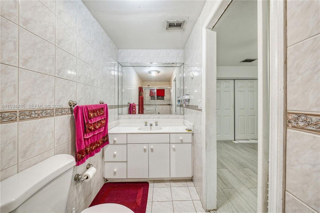 待售: $680,000 (3 贝兹, 2 浴室, 1589 平方英尺)