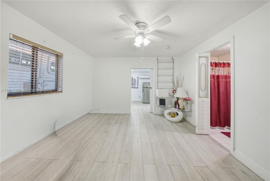 待售: $680,000 (3 贝兹, 2 浴室, 1589 平方英尺)