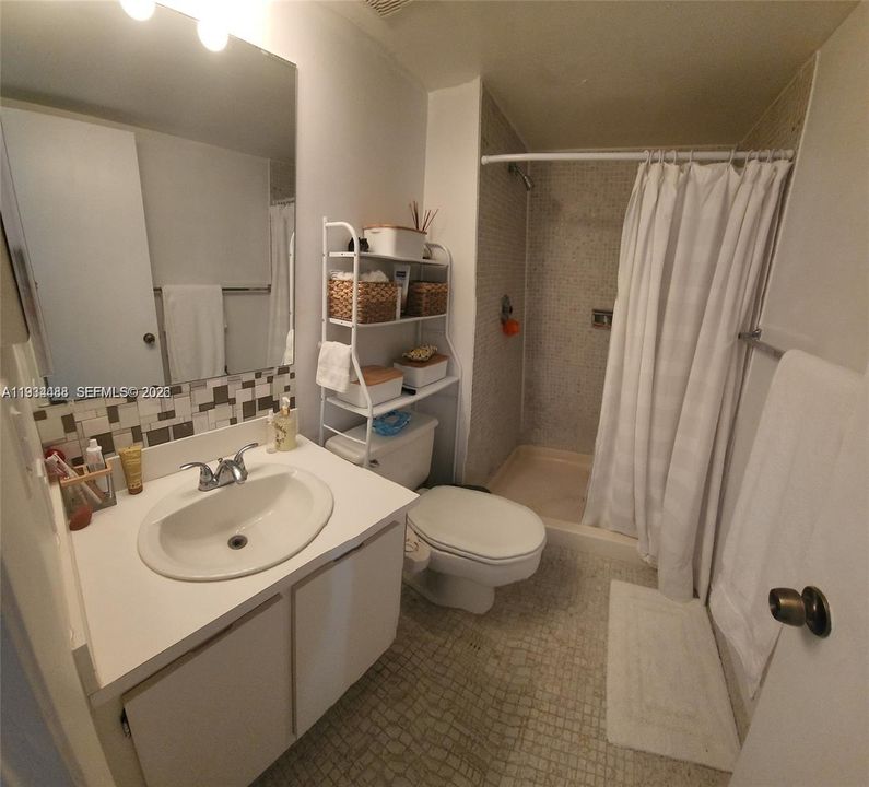 For Sale: $3,000 (2 beds, 2 baths, 1229 Square Feet)