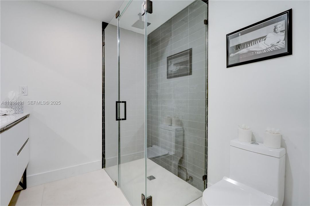 В аренду: $1,250 (1 спален, 1 ванн, 0 Квадратных фут)