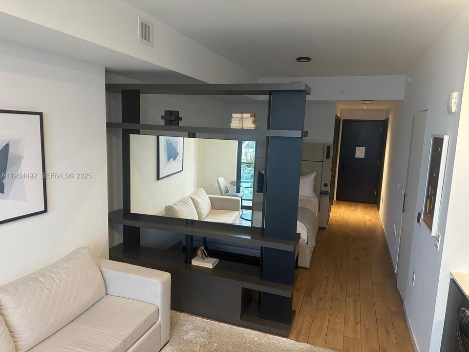 На продажу: $650,000 (0 спален, 1 ванн, 439 Квадратных фут)