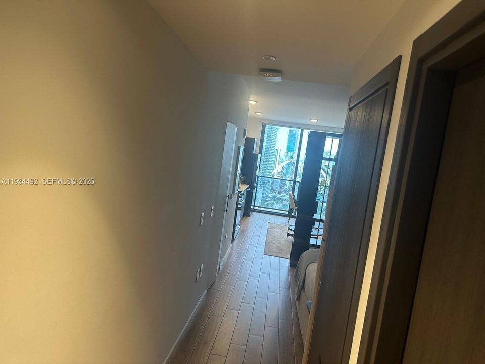 На продажу: $650,000 (0 спален, 1 ванн, 439 Квадратных фут)